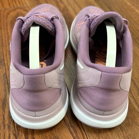 Nike Flex 2017 RN Violet Dust Running Shoes Size 7 - Picture 4 of 8